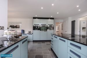 Kitchen- click for photo gallery